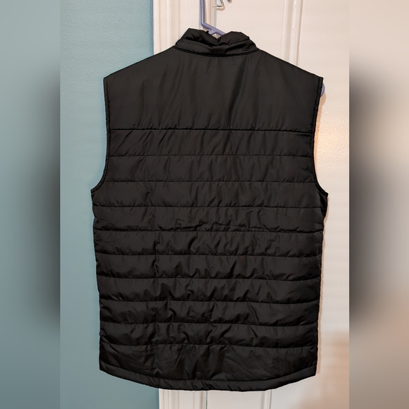 Cuts Clothing Insulated Black Vest - Picture 2 of 5